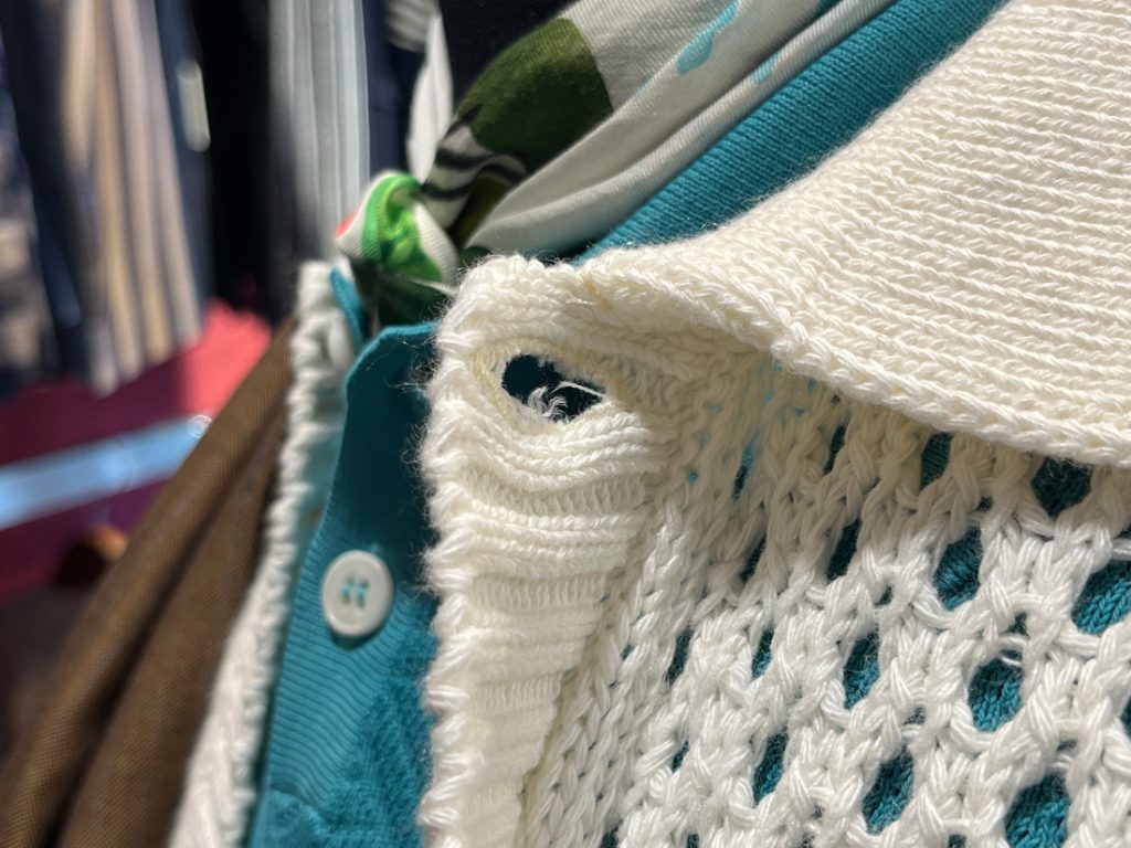 メッシュニットなので、軽快感があり通気性が抜群