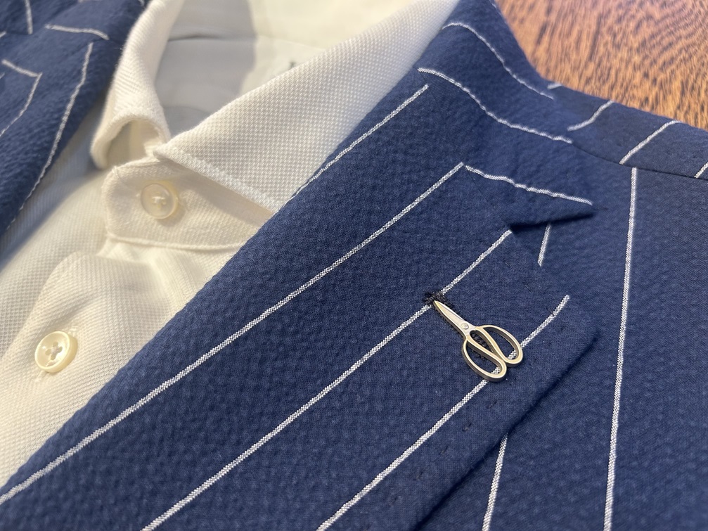 パオローニ ジャケット 胸元 ハサミピン ディテール ネイビーストライプ シアサッカー素材 メンズ 春夏