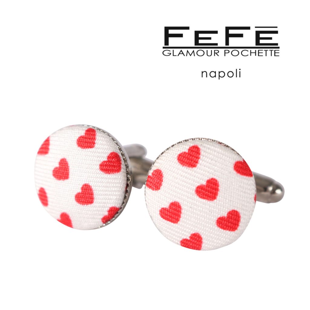 FEFE(フェフェ)ハート柄カフスボタン – 遊び心あるシャツのアクセントに最適