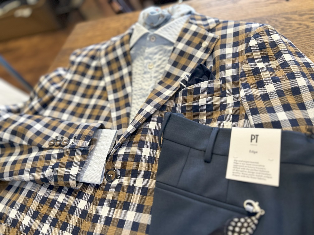 コットン×ポリエステル素材の軽やかなチェック柄生地