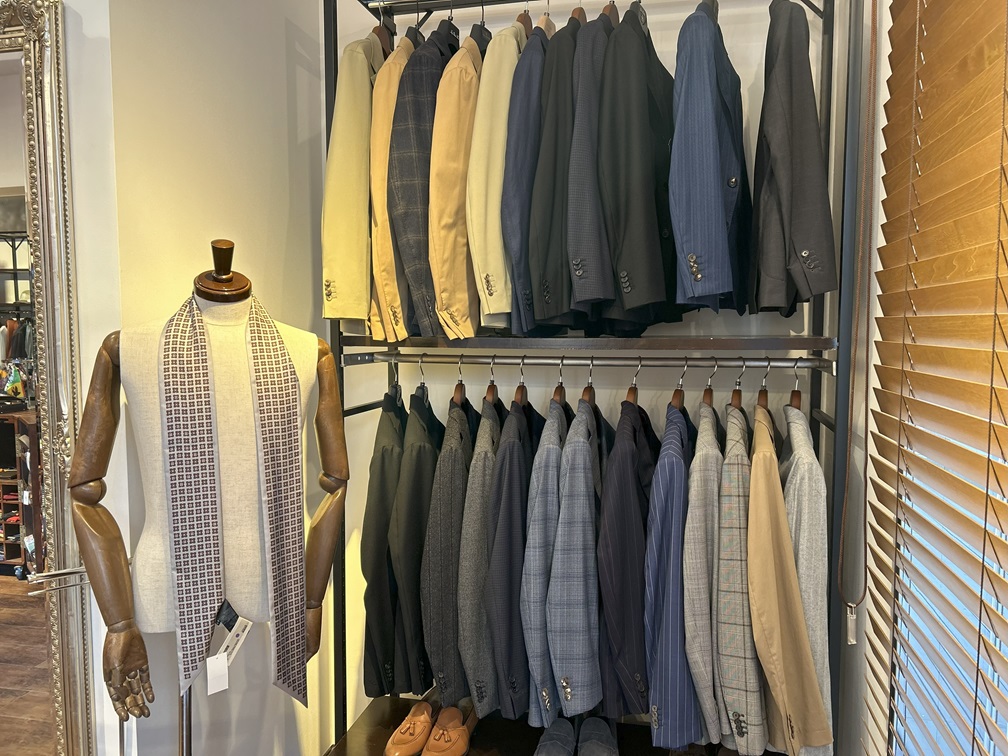 UTSUBO STOCK 神戸旧居留地店 テーラードジャケットコーナー 上質なイタリアブランドジャケット