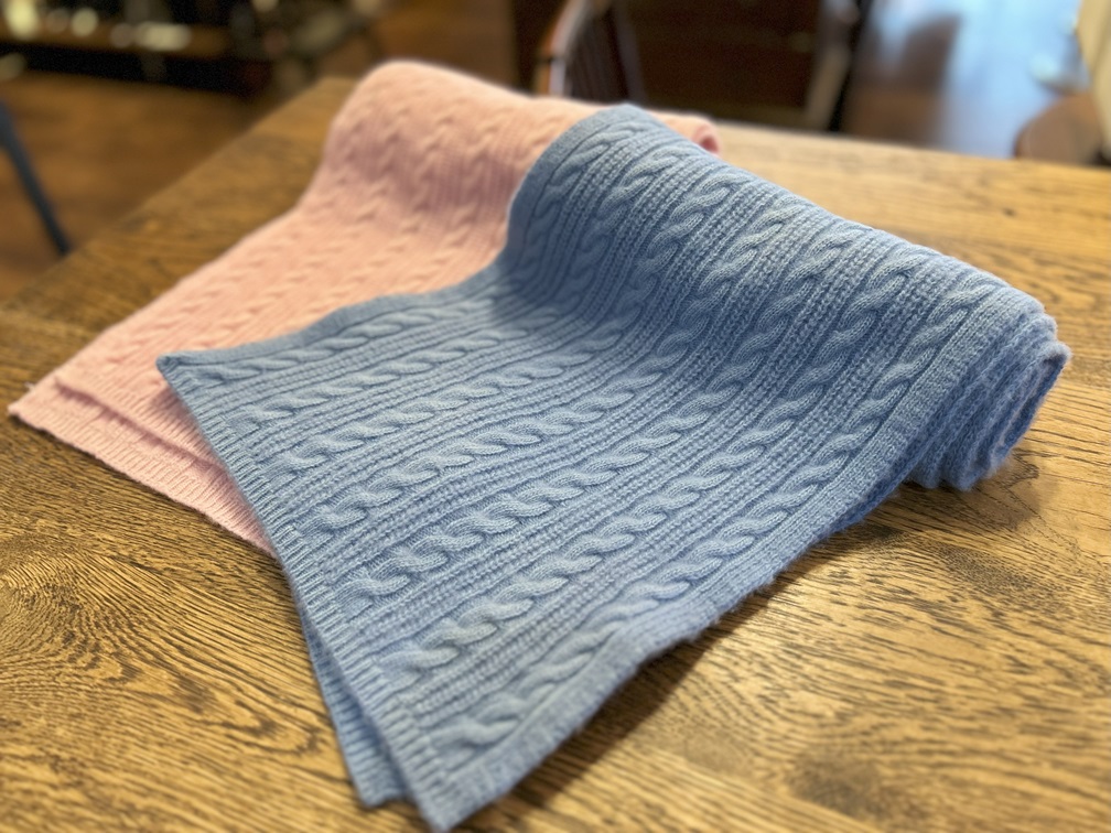 WOOL&COブルーとピンクのウールマフラー