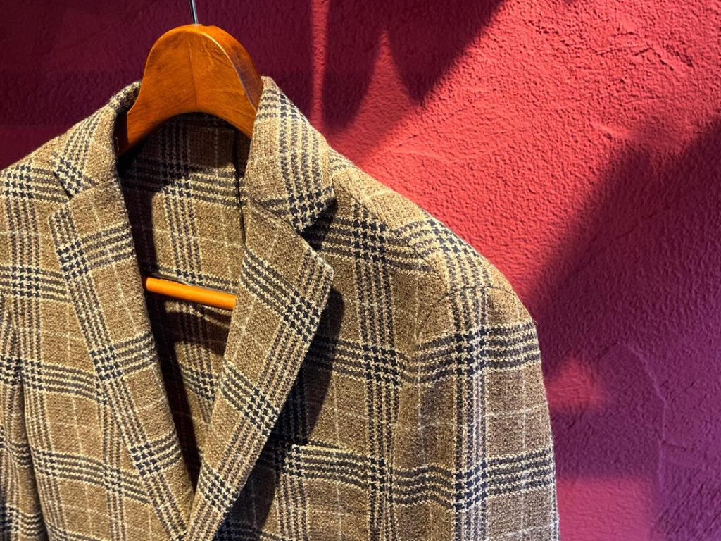 ブラウン系グレンチェック柄のPAOLONIテーラードジャケット正面画像