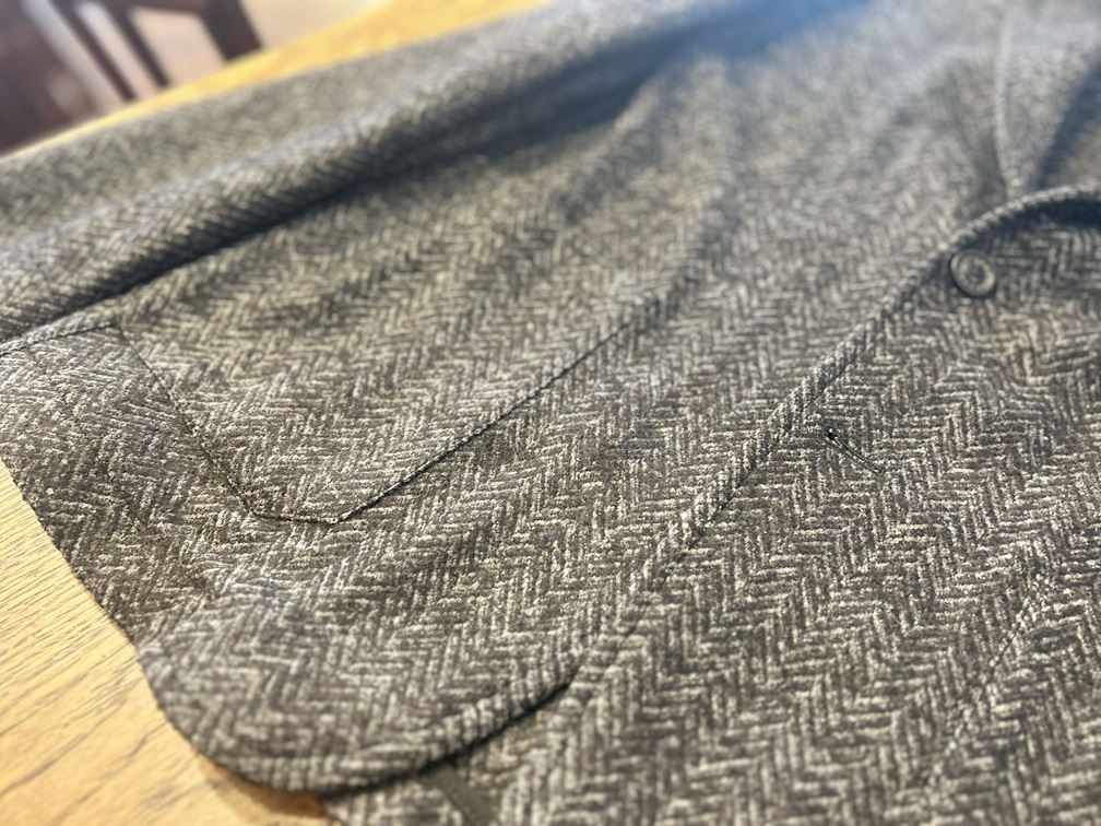 T JACKETジャケットのアウトポケットディテール