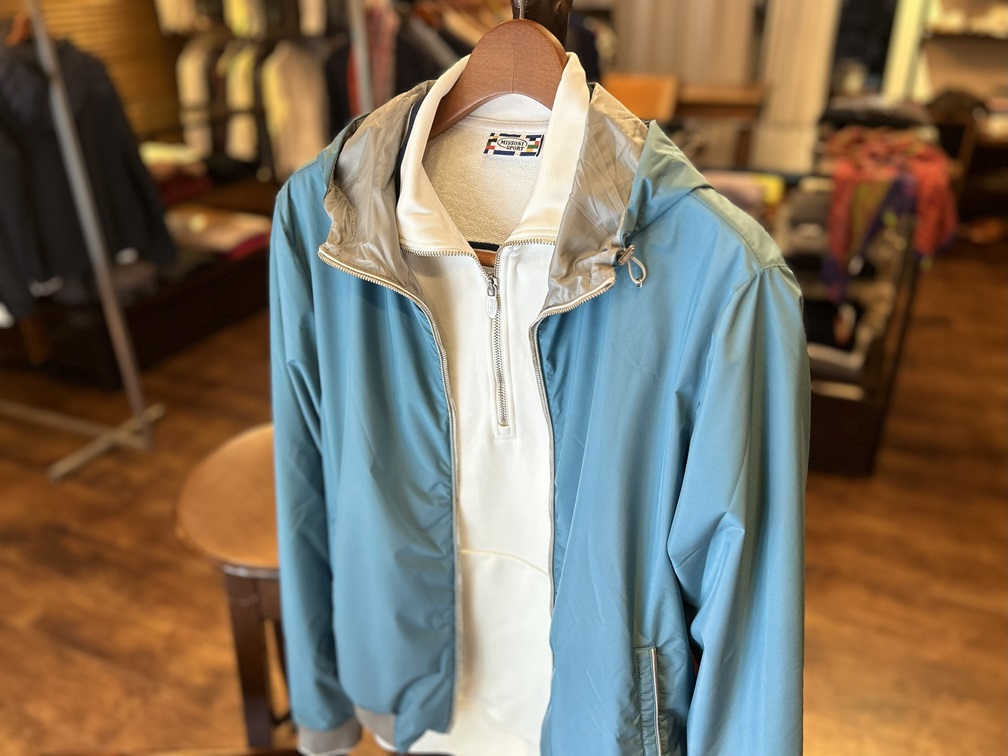 MISSONI白ハーフジップトップスのスタイリング 正面写真