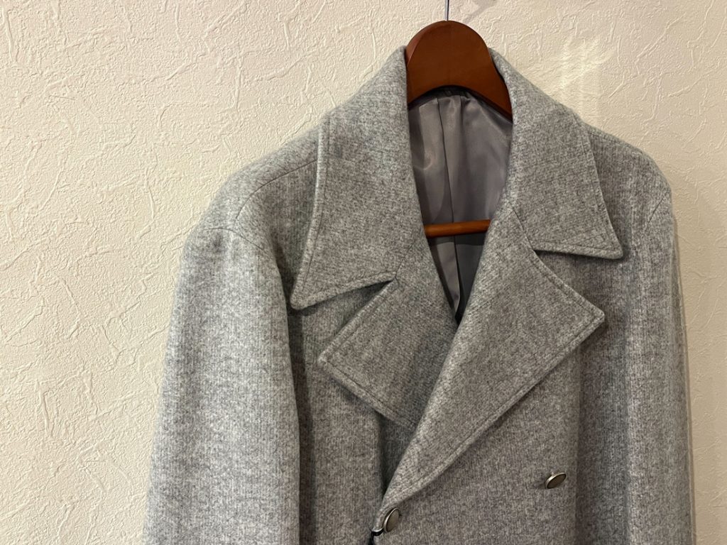 EREDI DEL DUCA グレー ウールコート フロントデザイン 襟の立体感が美しいイタリア製コート