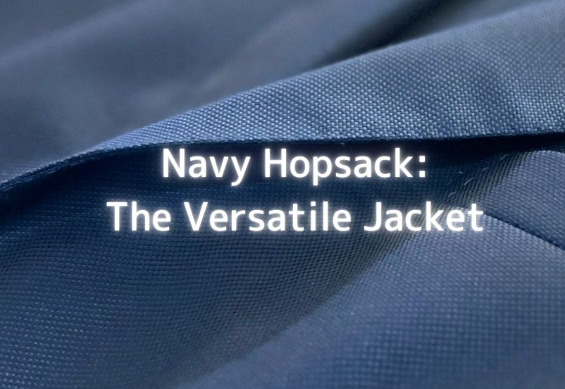 ホップサック生地の織り目が分かる接写、通気性に優れた平織りジャケット素材をベースにしたタイトル入り画像