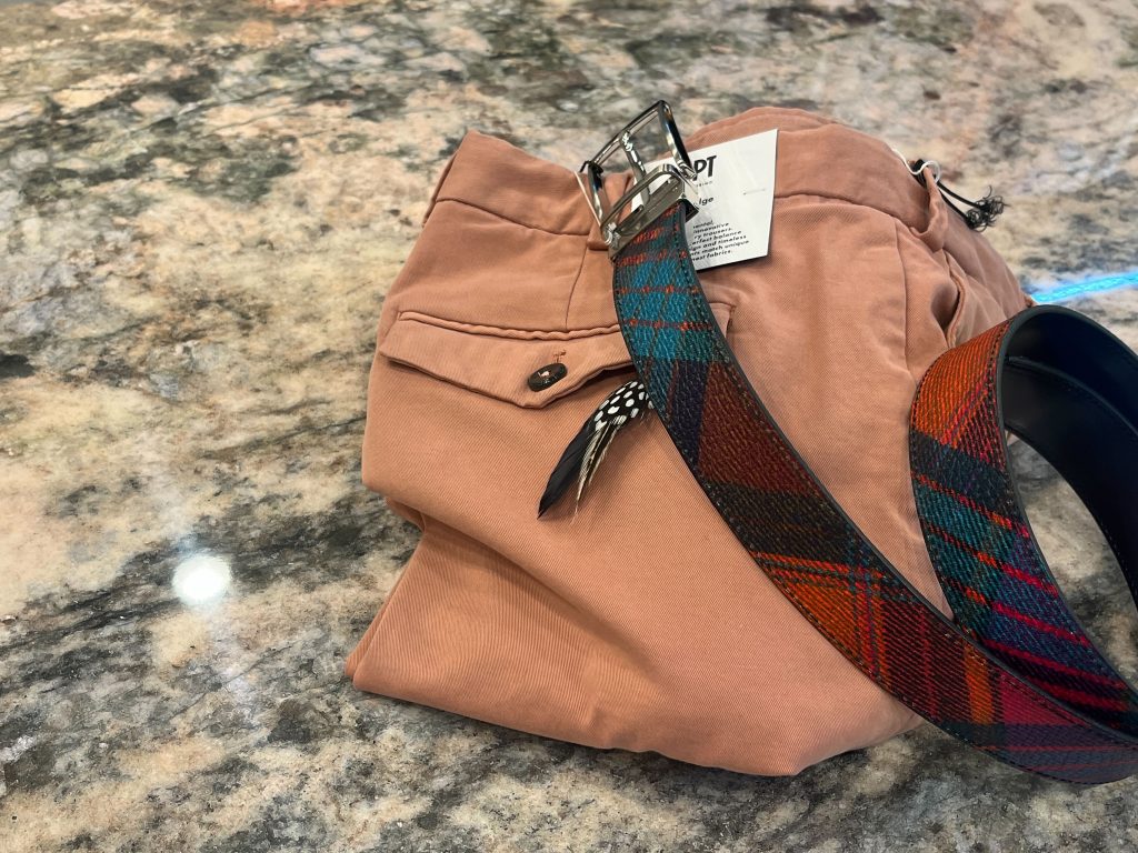 PT TORINO サーモンピンク パンツ タータンチェックベルト コーディネート メンズボトムス