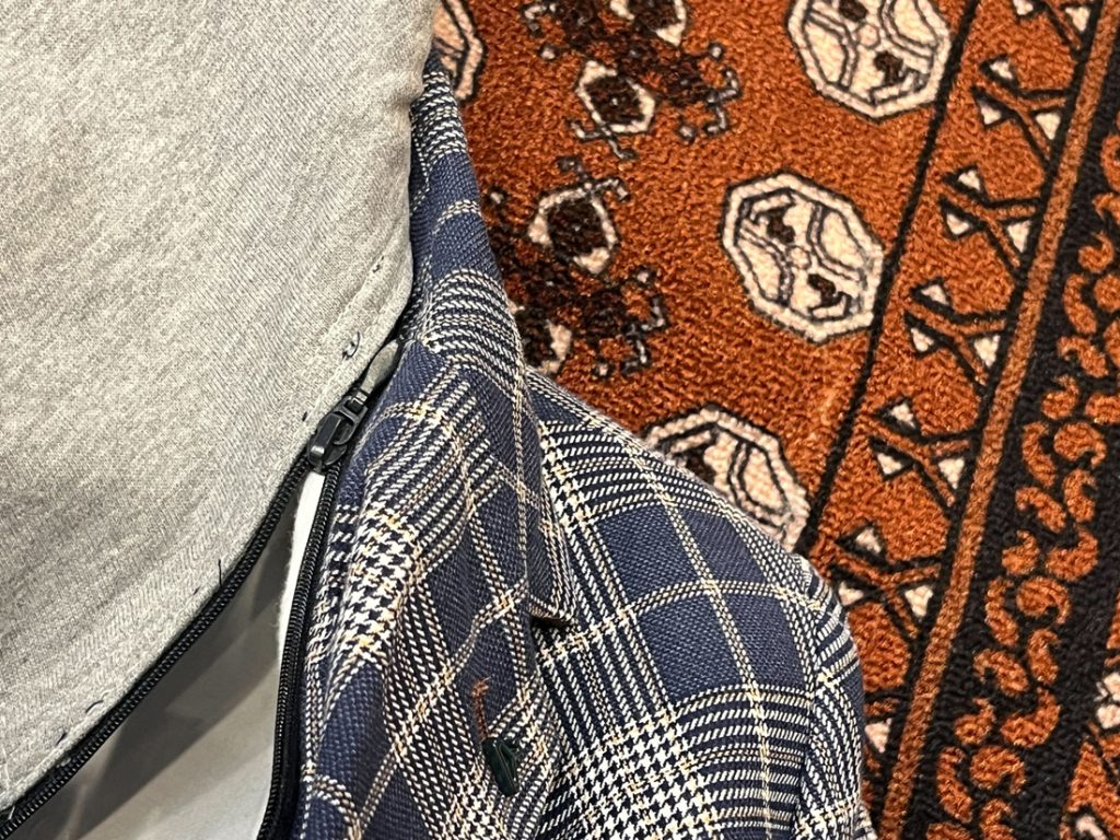 フード着脱仕様のディテール部分